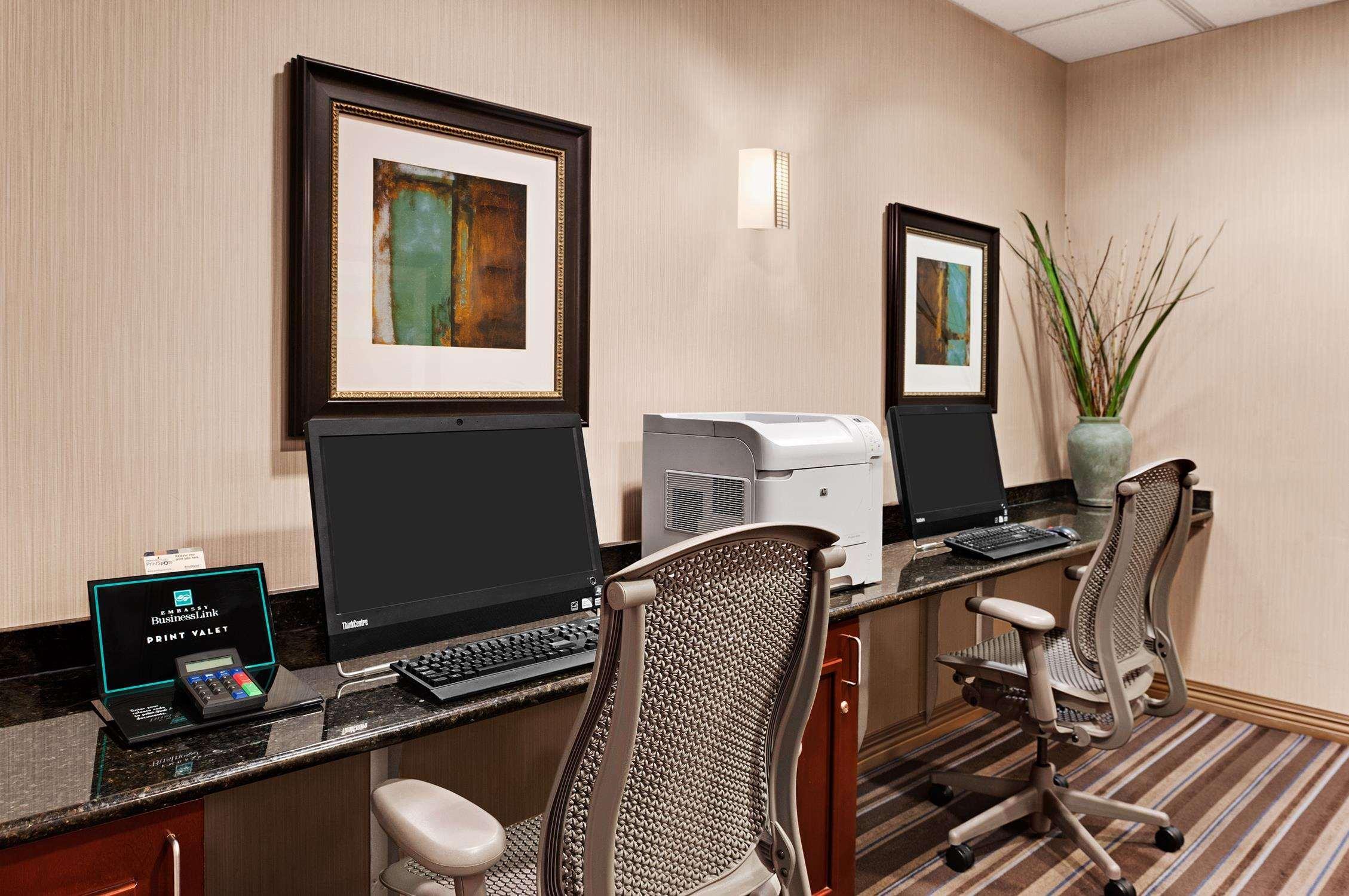 Embassy Suites By Hilton Kansas City Plaza Exteriör bild