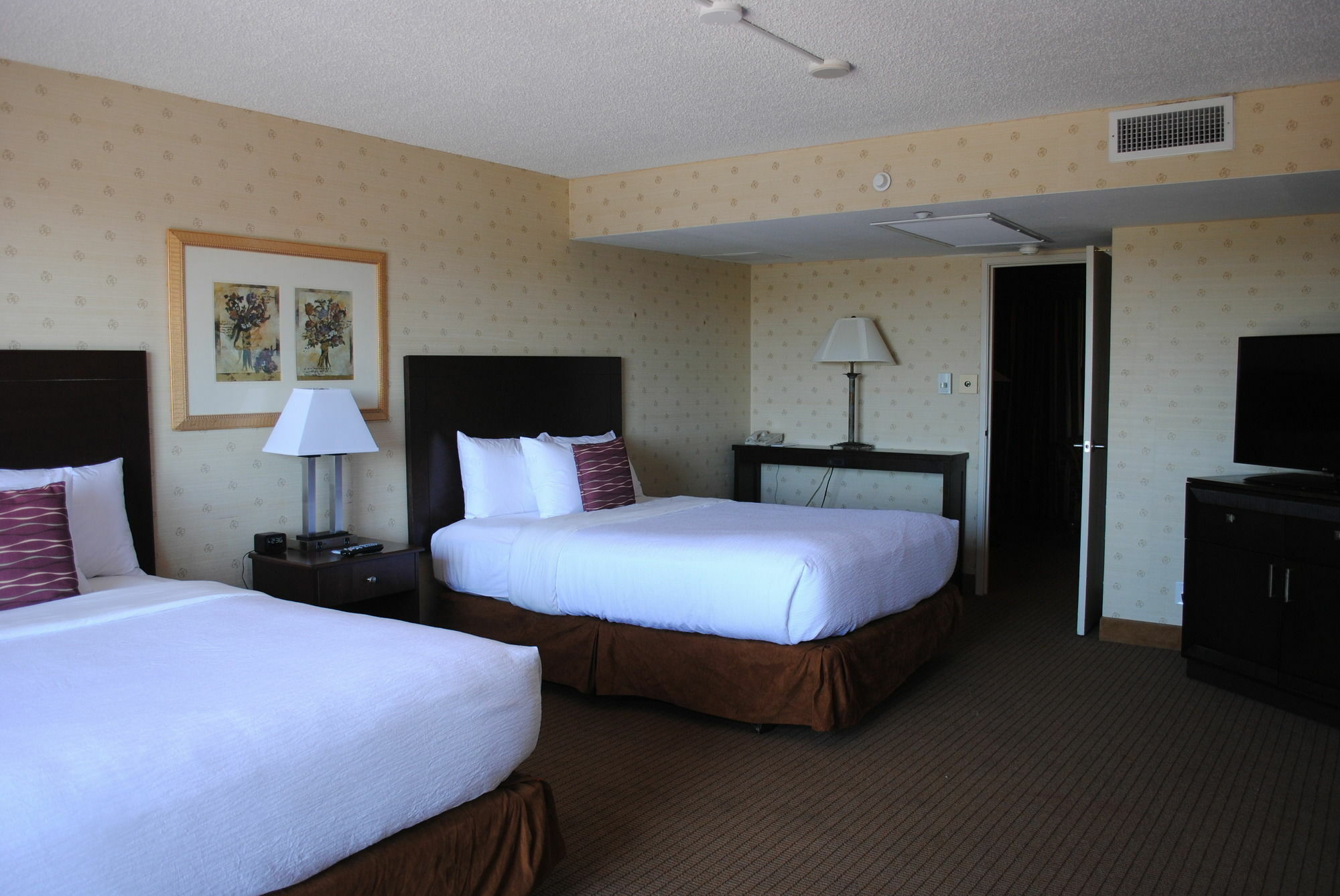 Embassy Suites By Hilton Kansas City Plaza Exteriör bild